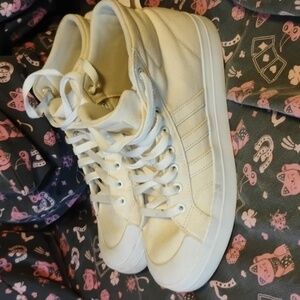 Adidas Bravada Lace Up Skate Shoes Women's Size 9 Cream
